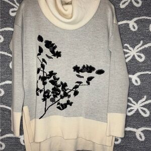 Diane Von Furstenberg Cream and Gray Turtleneck Sweater